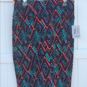 NWT LuLaRoe Cassie Skirt. Size large.